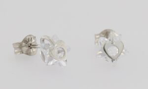 9CT WG STAR CZ STUDS