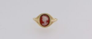 9CT YG LADIES CAMEO RING