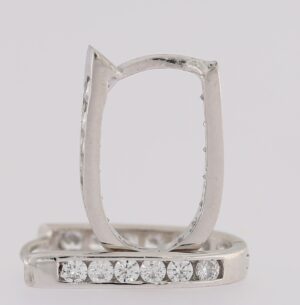 9CT WG CZ OVAL HUGGIES  2.75MM X 18MM OUTSIDE DIAM
