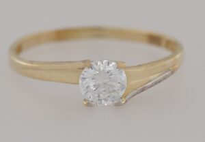 9CT YG CZ SOLITAIRE RING