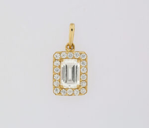 9CT YG CZ PENDANT   9X7MM