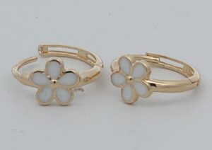 9CT YG HUGGIE WITH ENAMEL FLOWERS