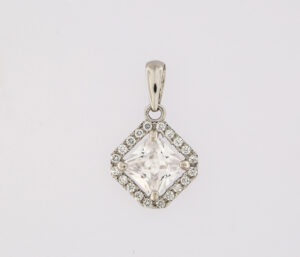 9CT WG SQUARE CUBIC PENDANT